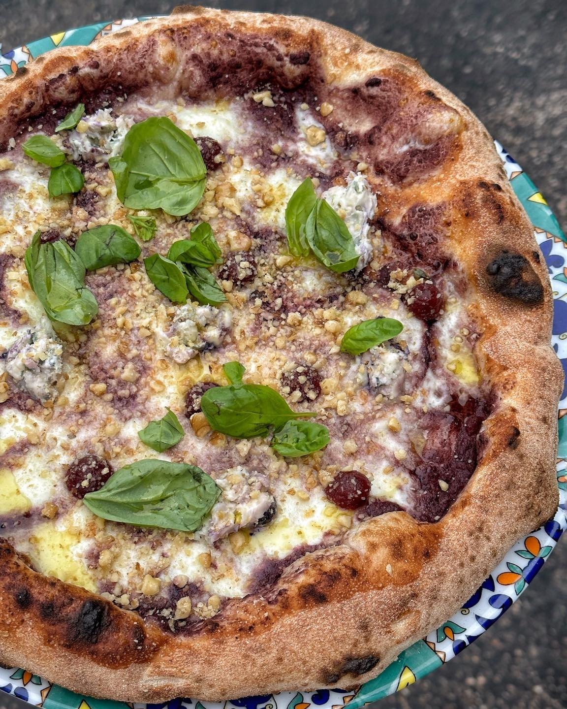 Dettaglio di pizza gourmet Donna Anna